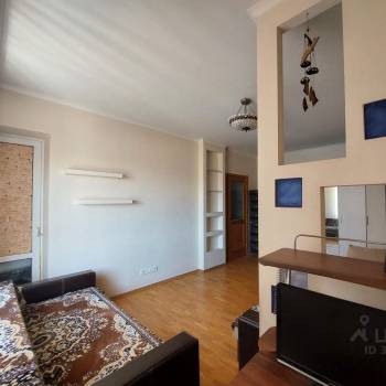 Продается 1-комнатная квартира, 54,1 м²