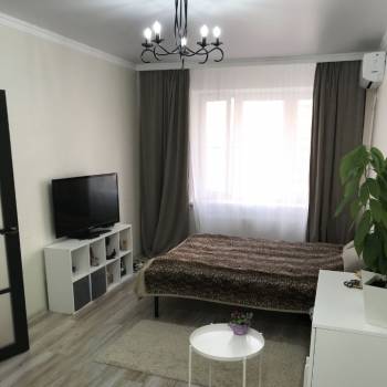 Продается 1-комнатная квартира, 35 м²