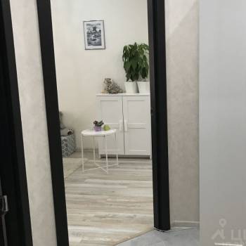 Продается 1-комнатная квартира, 35 м²