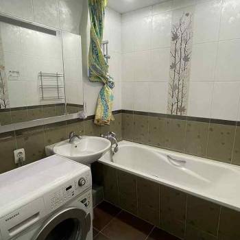 Сдается 1-комнатная квартира, 40 м²