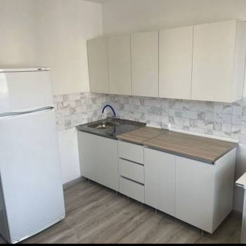 Продается 1-комнатная квартира, 38 м²