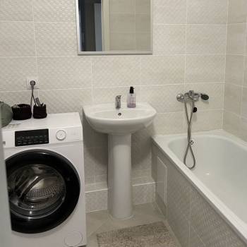 Продается 1-комнатная квартира, 41,9 м²