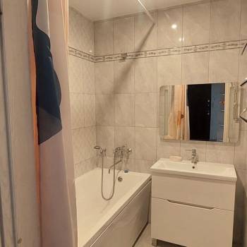 Продается 2-х комнатная квартира, 77,9 м²
