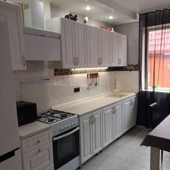 Продается Дом, 200 м²