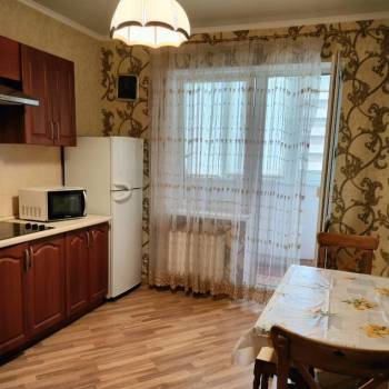 Сдается 1-комнатная квартира, 38 м²