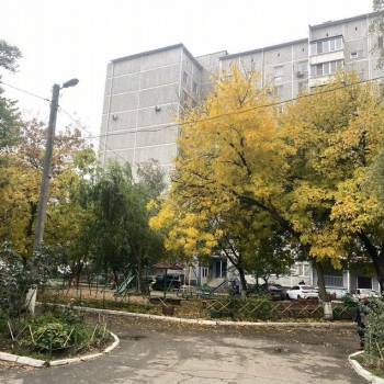 Продается Многокомнатная квартира, 74,4 м²