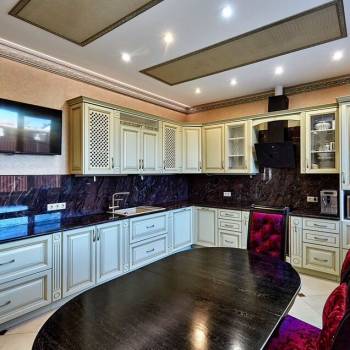 Продается Дом, 288 м²
