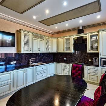 Продается Дом, 288 м²