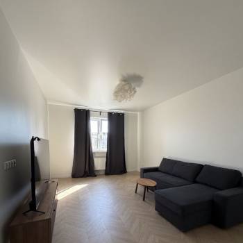 Продается 1-комнатная квартира, 45,28 м²
