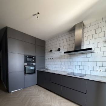 Продается 1-комнатная квартира, 45,28 м²