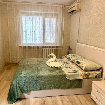 Сдается 1-комнатная квартира, 55 м²