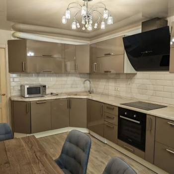 Сдается Многокомнатная квартира, 74,9 м²