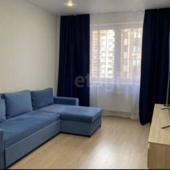 Сдается 1-комнатная квартира, 40 м²