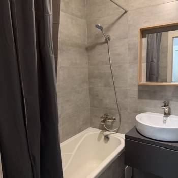 Сдается 1-комнатная квартира, 45 м²