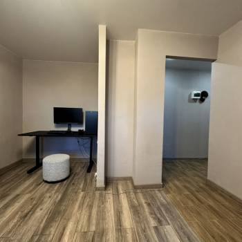 Продается 1-комнатная квартира, 32 м²