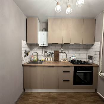 Продается 1-комнатная квартира, 32 м²