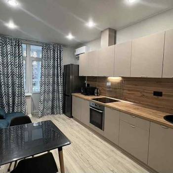 Сдается 1-комнатная квартира, 42 м²