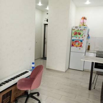 Сдается 1-комнатная квартира, 42 м²