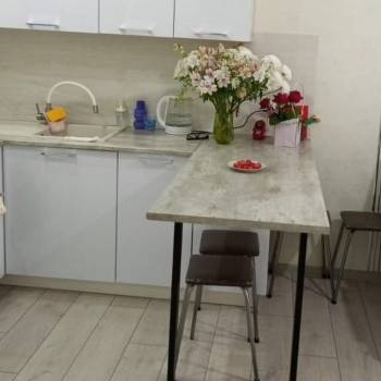 Сдается 1-комнатная квартира, 42 м²