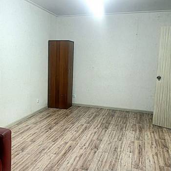 Продается 1-комнатная квартира, 41 м²