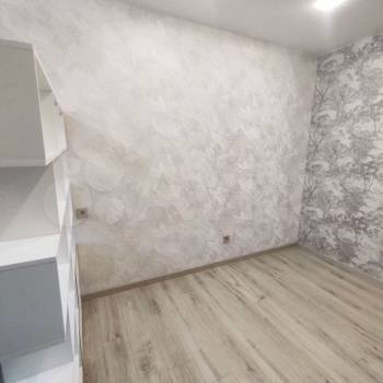 Продается 1-комнатная квартира, 38 м²