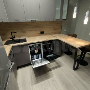 Продается 1-комнатная квартира, 38 м²