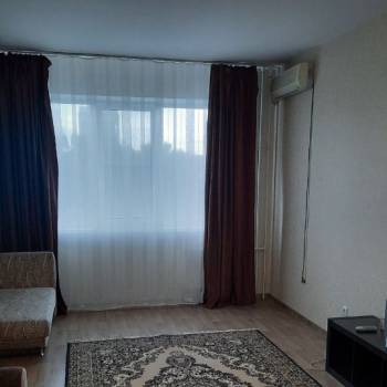 Сдается 1-комнатная квартира, 47 м²
