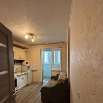 Продается 1-комнатная квартира, 40,6 м²