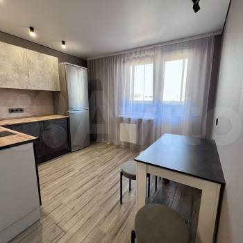 Сдается 1-комнатная квартира, 39 м²