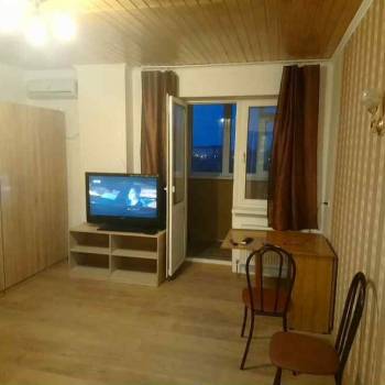 Сдается 1-комнатная квартира, 42 м²