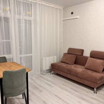 Сдается 1-комнатная квартира, 39 м²