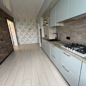 Продается Многокомнатная квартира, 74,6 м²