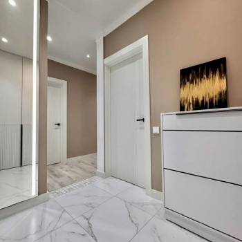 Продается 2-х комнатная квартира, 76 м²