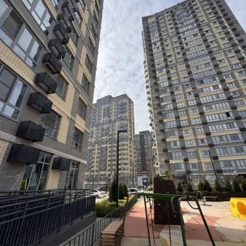 Продается 2-х комнатная квартира, 76 м²