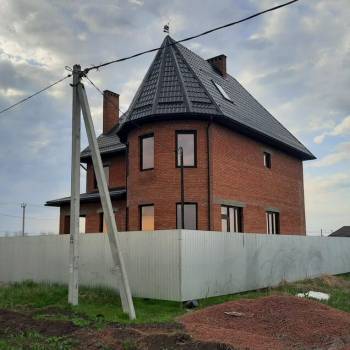 Продается Дом, 283 м²
