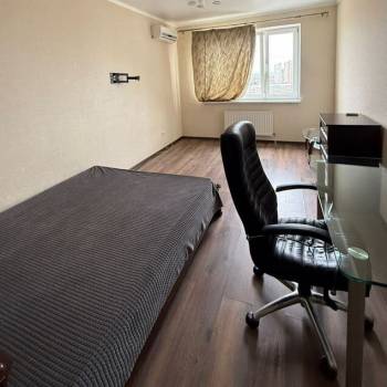 Сдается 1-комнатная квартира, 43 м²