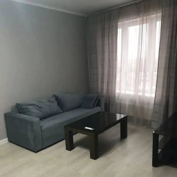 Сдается 1-комнатная квартира, 46 м²