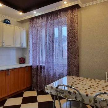 Сдается 1-комнатная квартира, 40 м²