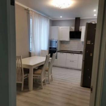 Продается 2-х комнатная квартира, 63 м²