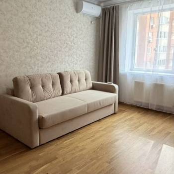 Сдается 1-комнатная квартира, 39 м²