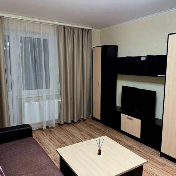 Сдается 1-комнатная квартира, 40 м²
