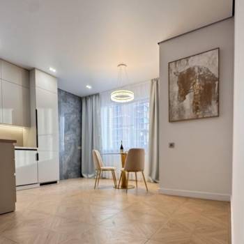 Продается 1-комнатная квартира, 51 м²