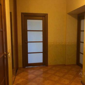 Сдается 1-комнатная квартира, 51 м²