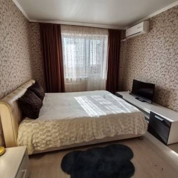 Сдается 1-комнатная квартира, 38 м²