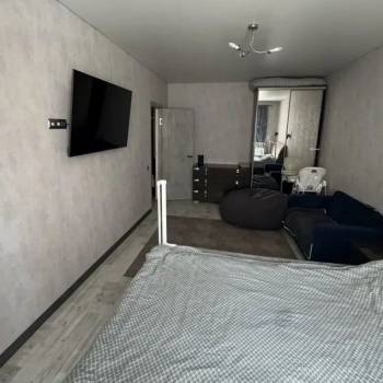 Продается 1-комнатная квартира, 39 м²