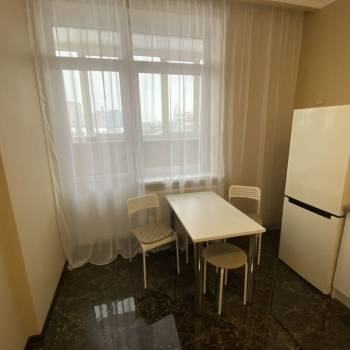 Сдается 1-комнатная квартира, 45 м²