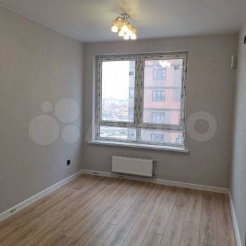 Продается 1-комнатная квартира, 37,3 м²