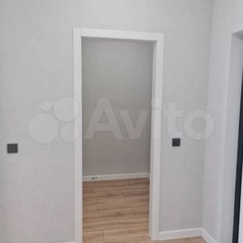Продается 1-комнатная квартира, 37,3 м²
