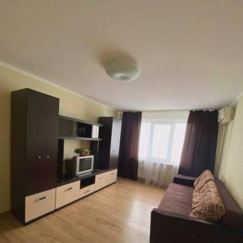 Продается 1-комнатная квартира, 42,3 м²