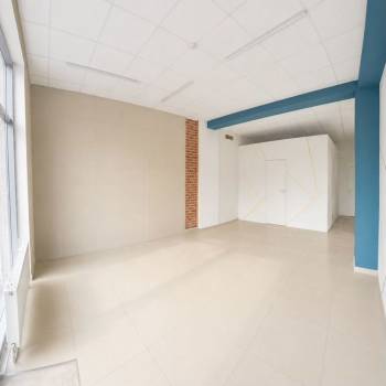 Сдается Нежилое помещение, 83 м²